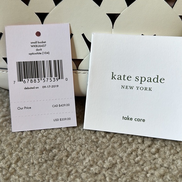 Kate Spade small white bucket bag - Picture 2 of 9